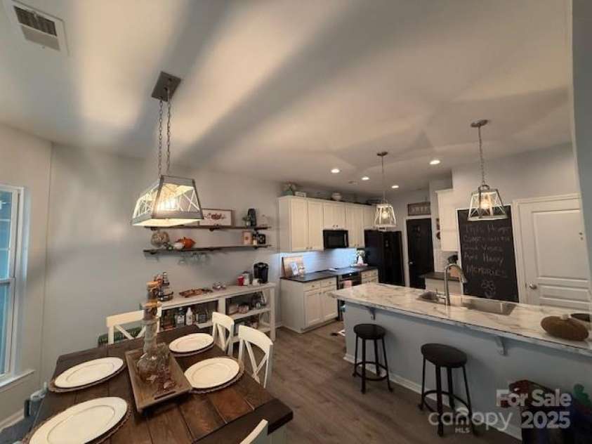 9834 Dominion Crest Drive, Charlotte, NC 28269.  MLS# CAR4291897, YatesRealty ID 34582. 