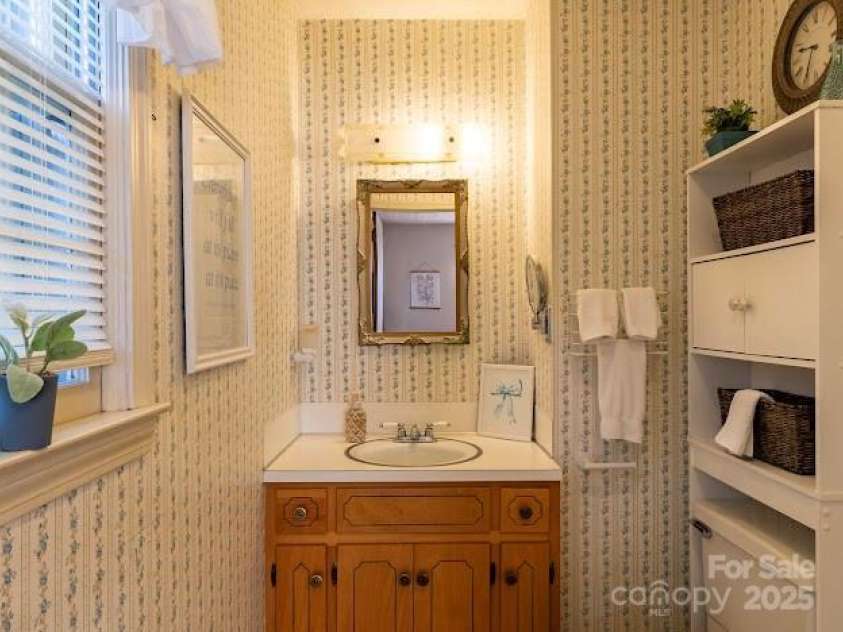 2489 Corolla Hills Drive, Lenoir, NC 28645.  MLS# CAR4291296, YatesRealty ID 34583. 