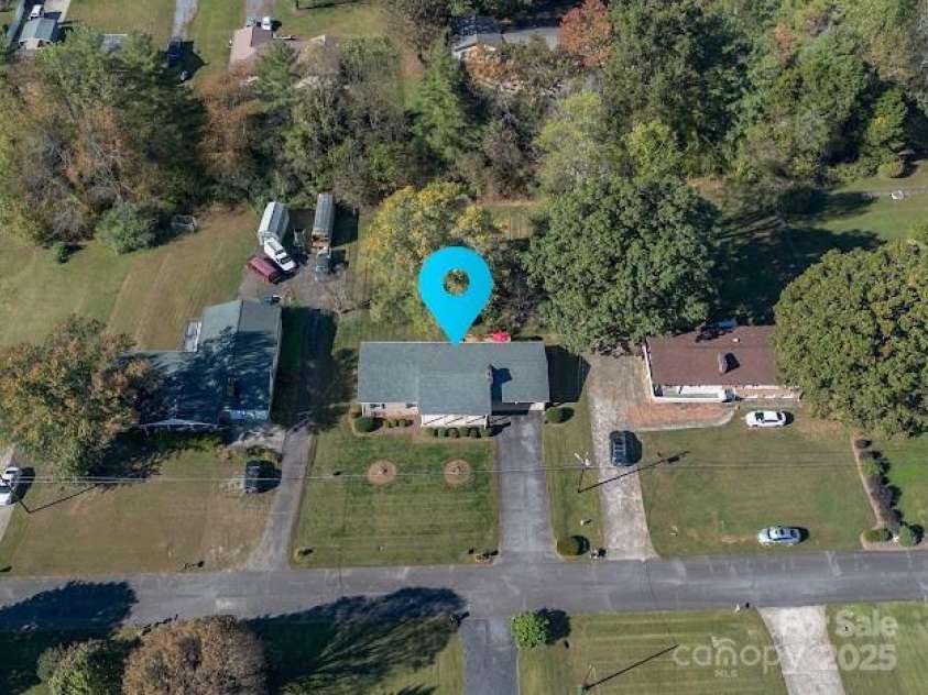 2489 Corolla Hills Drive, Lenoir, NC 28645.  MLS# CAR4291296, YatesRealty ID 34583. 