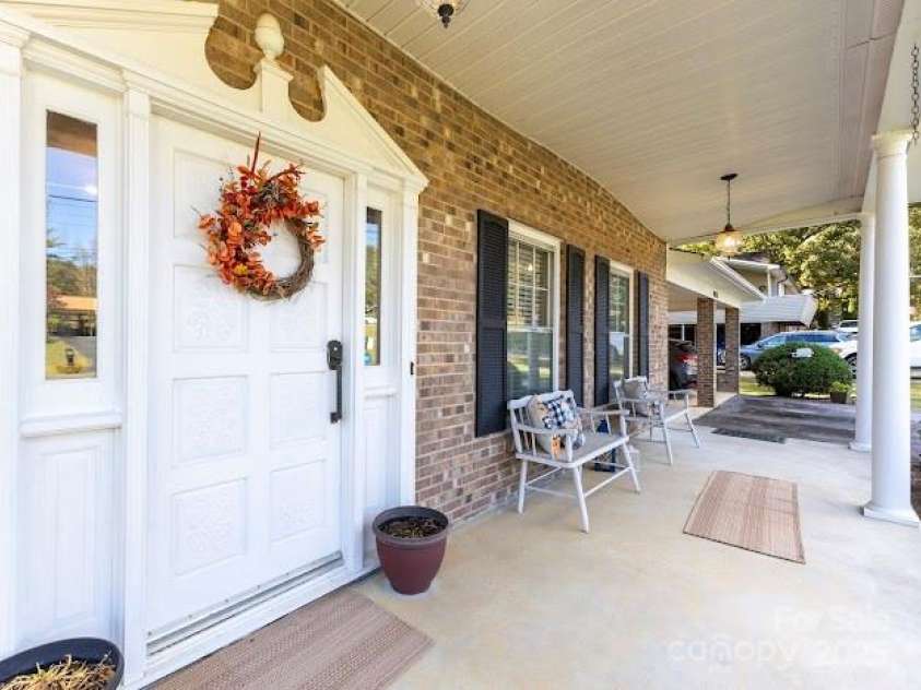 2489 Corolla Hills Drive, Lenoir, NC 28645.  MLS# CAR4291296, YatesRealty ID 34583. 