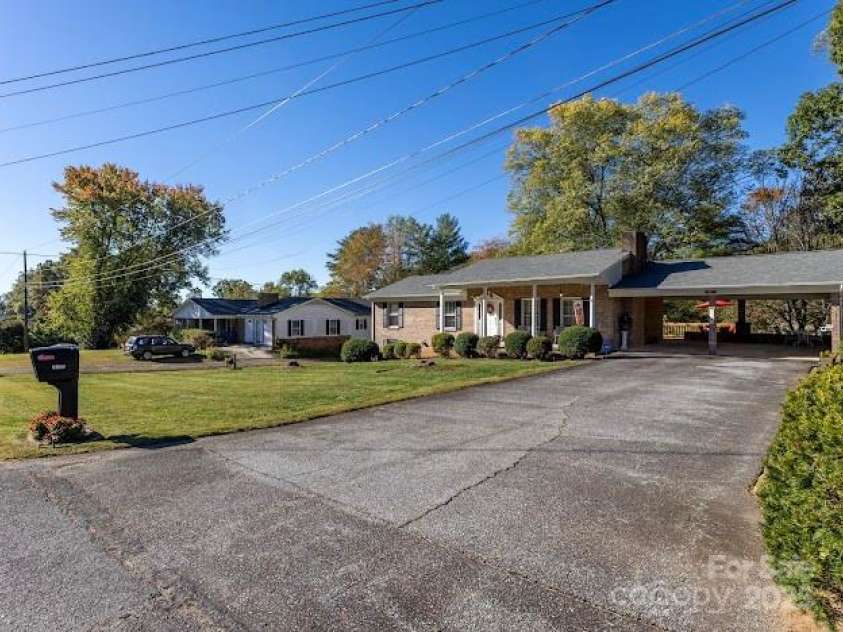 2489 Corolla Hills Drive, Lenoir, NC 28645.  MLS# CAR4291296, YatesRealty ID 34583. 