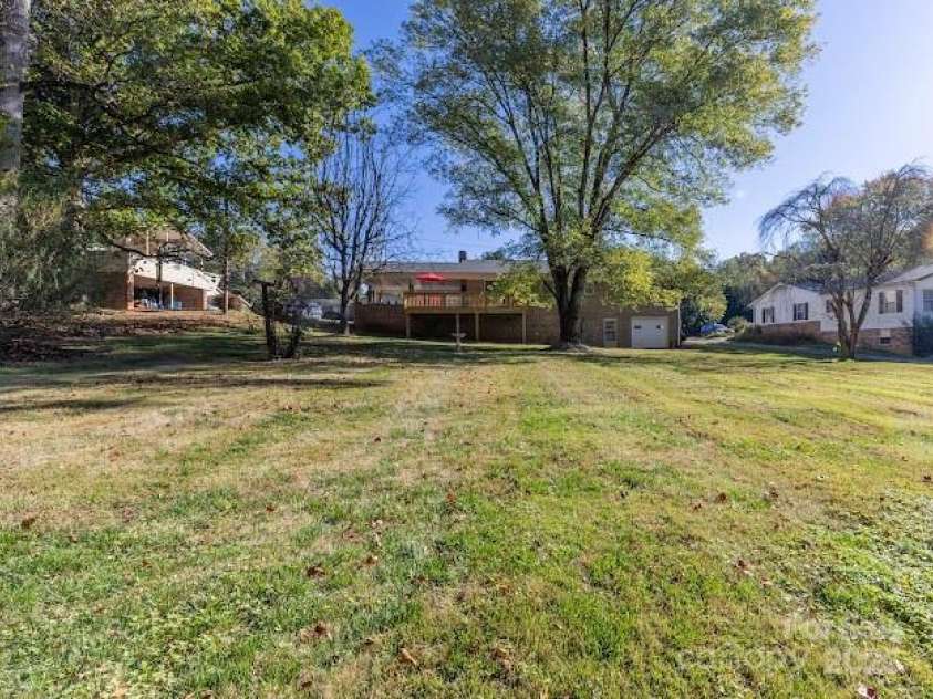 2489 Corolla Hills Drive, Lenoir, NC 28645.  MLS# CAR4291296, YatesRealty ID 34583. 