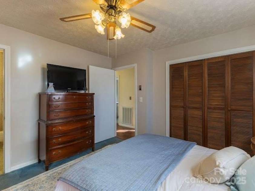 2489 Corolla Hills Drive, Lenoir, NC 28645.  MLS# CAR4291296, YatesRealty ID 34583. 