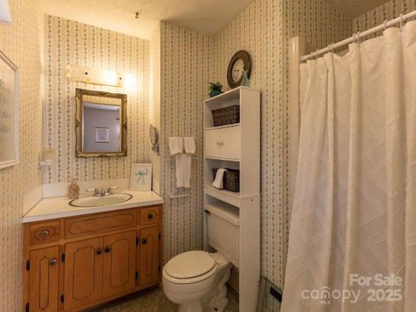 2489 Corolla Hills Drive, Lenoir, NC 28645.  MLS# CAR4291296, YatesRealty ID 34583. 