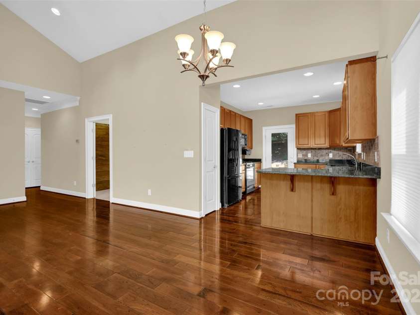 102 Coral Lane, Mooresville, NC 28117.  MLS# CAR4282698, YatesRealty ID 34585. 