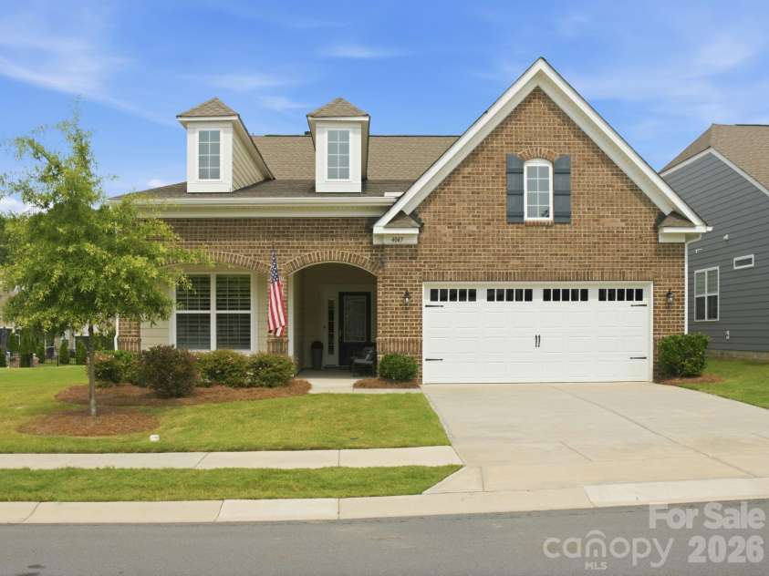 4047 Havenport Circle, Tega Cay, SC 29708.  MLS# CAR4394582, YatesRealty ID 34585. 4047 Havenport Circle-Welcome Home!