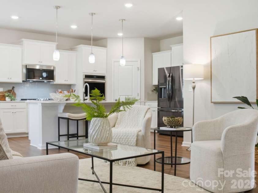 4047 Havenport Circle, Tega Cay, SC 29708.  MLS# CAR4394582, YatesRealty ID 34585. Great room
