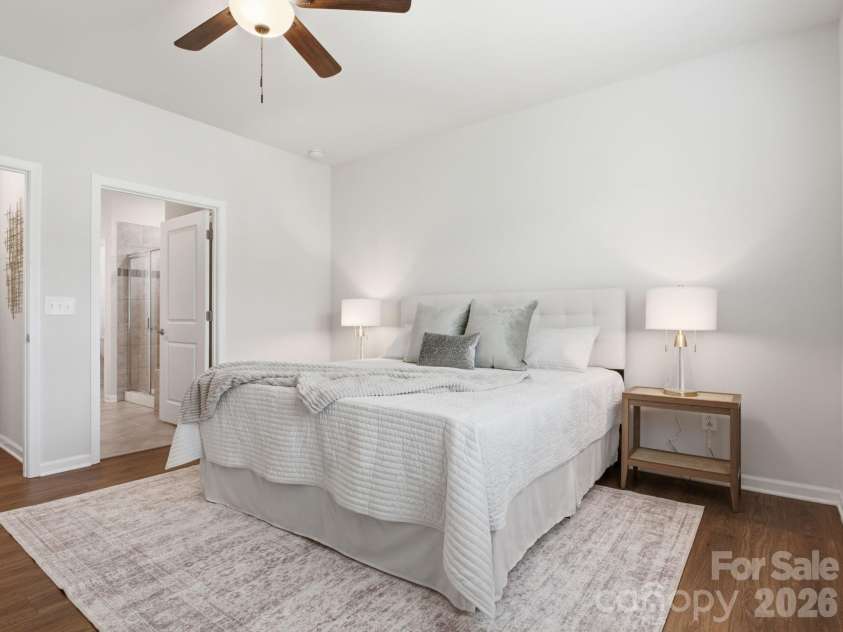 4047 Havenport Circle, Tega Cay, SC 29708.  MLS# CAR4394582, YatesRealty ID 34585. Primary en suite