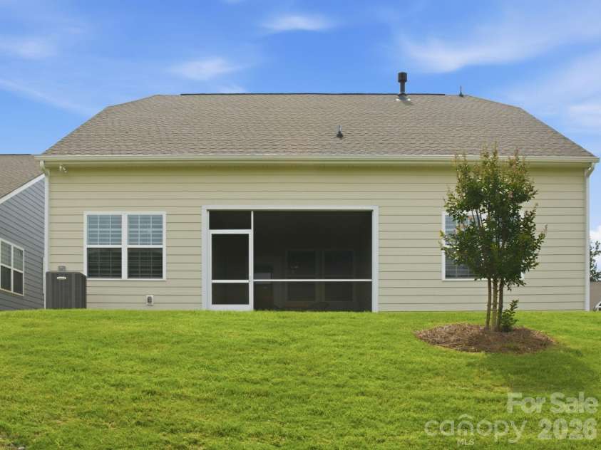 4047 Havenport Circle, Tega Cay, SC 29708.  MLS# CAR4394582, YatesRealty ID 34585. Screened in back patio