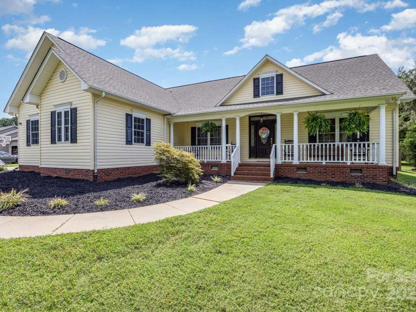 495 Gold Knob Road, Salisbury, NC 28146.  MLS# CAR4295969, YatesRealty ID 34586. 