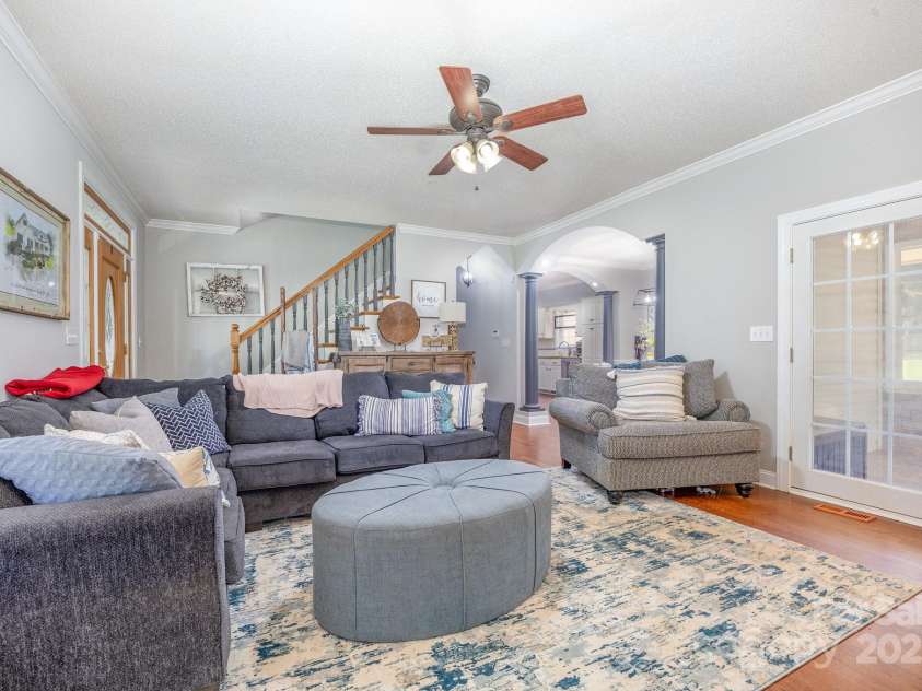495 Gold Knob Road, Salisbury, NC 28146.  MLS# CAR4295969, YatesRealty ID 34586. 