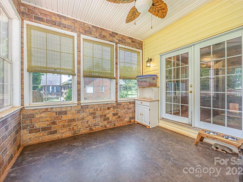 495 Gold Knob Road, Salisbury, NC 28146.  MLS# CAR4295969, YatesRealty ID 34586. 