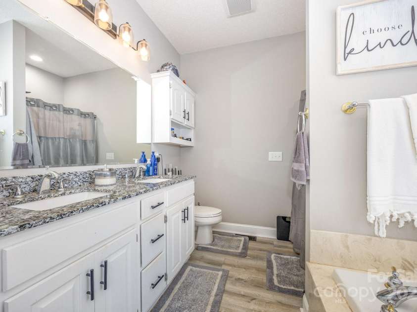 495 Gold Knob Road, Salisbury, NC 28146.  MLS# CAR4295969, YatesRealty ID 34586. 