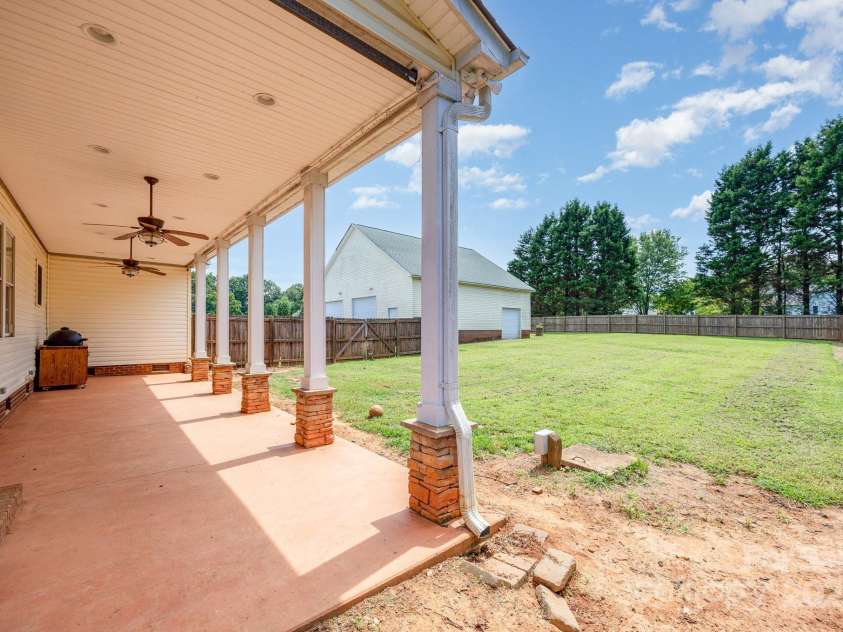 495 Gold Knob Road, Salisbury, NC 28146.  MLS# CAR4295969, YatesRealty ID 34586. 