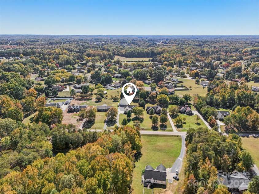 495 Gold Knob Road, Salisbury, NC 28146.  MLS# CAR4312214, YatesRealty ID 34586. Set off the road for a nice quiet living!