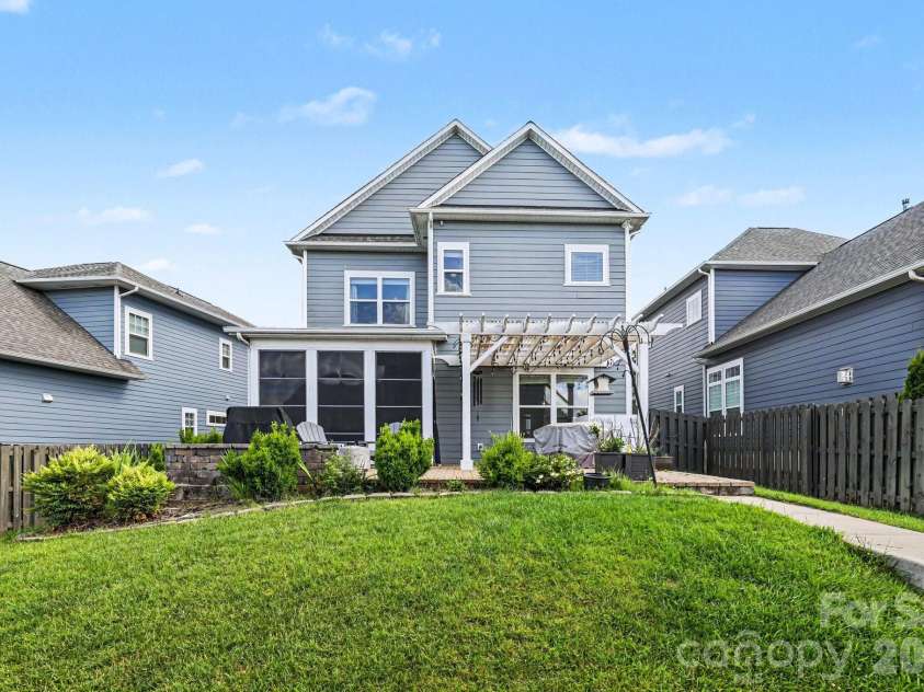11617 Miller Road, Pineville, NC 28134.  MLS# CAR4386927, YatesRealty ID 34587. 