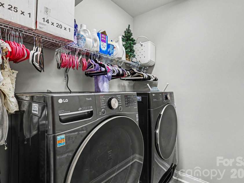11617 Miller Road, Pineville, NC 28134.  MLS# CAR4386927, YatesRealty ID 34587. LAUNDRY ROOM