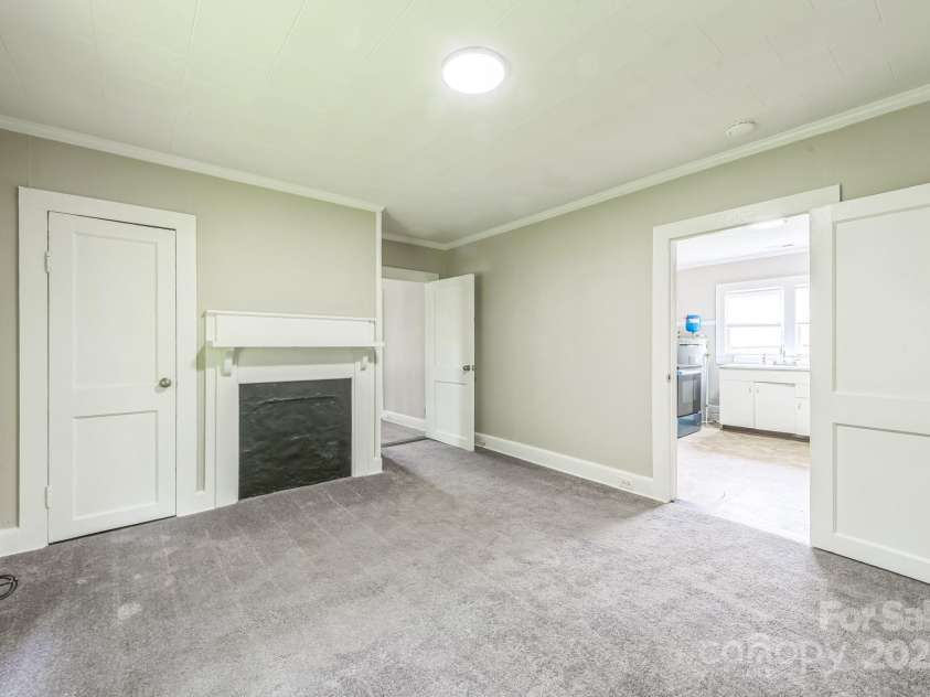807 3rd Street, Kings Mountain, NC 28086.  MLS# CAR4269295, YatesRealty ID 34588. 