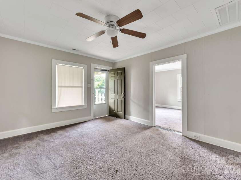 807 3rd Street, Kings Mountain, NC 28086.  MLS# CAR4269295, YatesRealty ID 34588. 