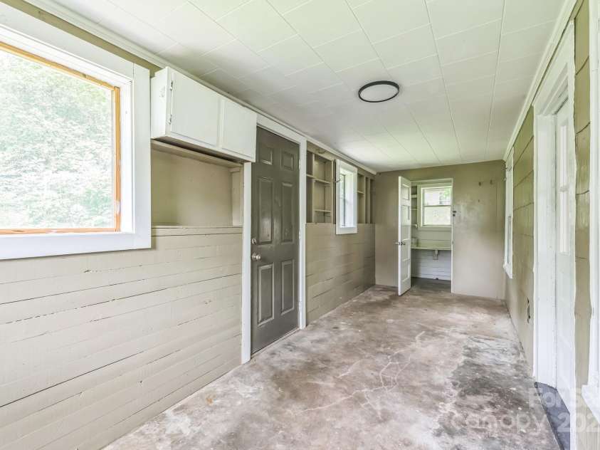 807 3rd Street, Kings Mountain, NC 28086.  MLS# CAR4269295, YatesRealty ID 34588. 