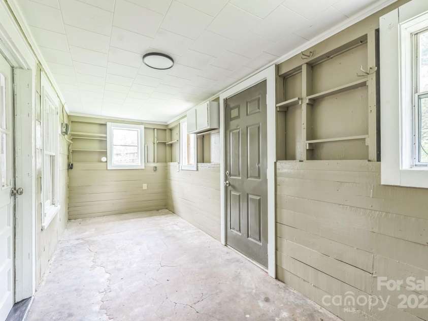 807 3rd Street, Kings Mountain, NC 28086.  MLS# CAR4269295, YatesRealty ID 34588. 