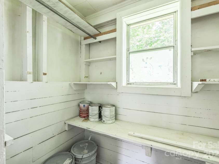 807 3rd Street, Kings Mountain, NC 28086.  MLS# CAR4269295, YatesRealty ID 34588. 