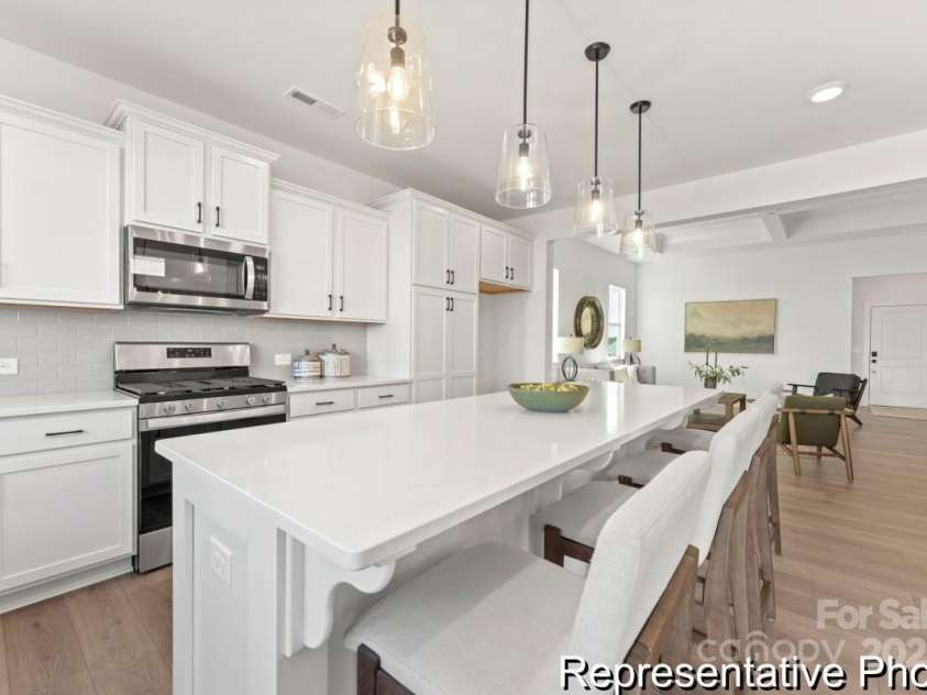 114 Peak View Road, Statesville, NC 28677.  MLS# CAR4327028, YatesRealty ID 3459. 