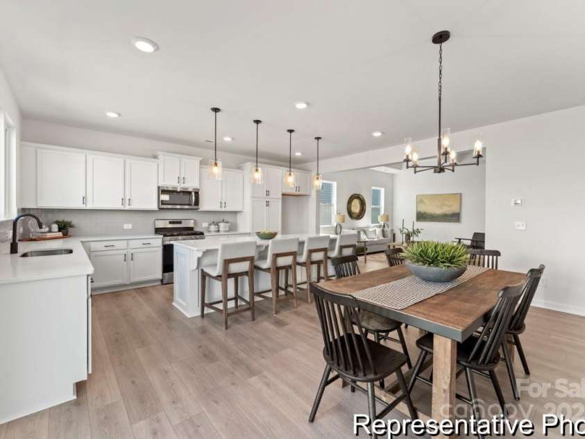 114 Peak View Road, Statesville, NC 28677.  MLS# CAR4327028, YatesRealty ID 3459. 