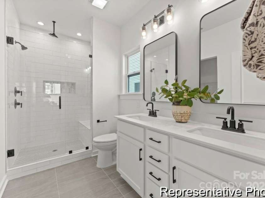 114 Peak View Road, Statesville, NC 28677.  MLS# CAR4327028, YatesRealty ID 3459. 