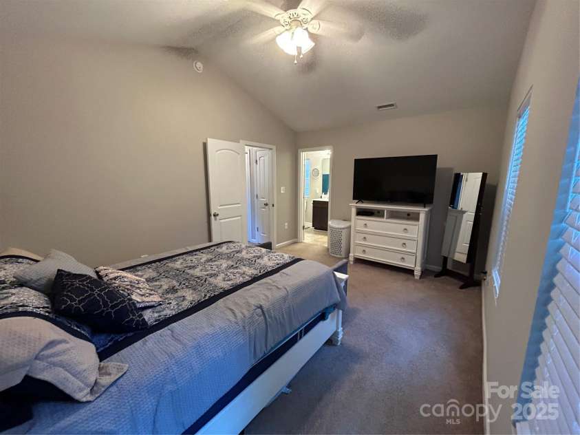 115 Lookout Point Place, Mooresville, NC 28115.  MLS# CAR4291464, YatesRealty ID 34590. 