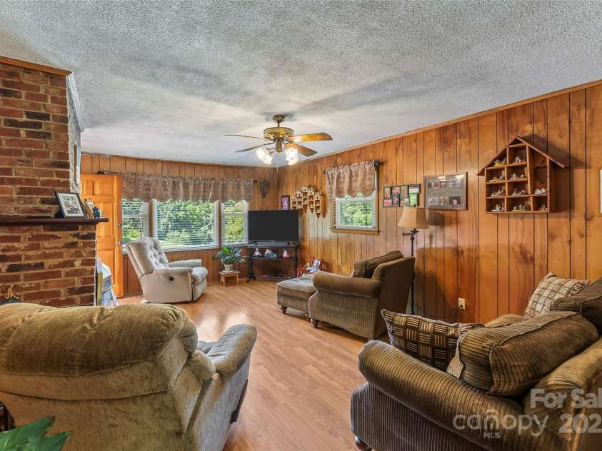 339 Highland Drive, Marion, NC 28752.  MLS# CAR4278072, YatesRealty ID 34591. 
