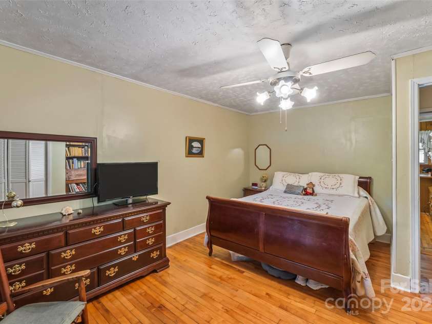 339 Highland Drive, Marion, NC 28752.  MLS# CAR4278072, YatesRealty ID 34591. 