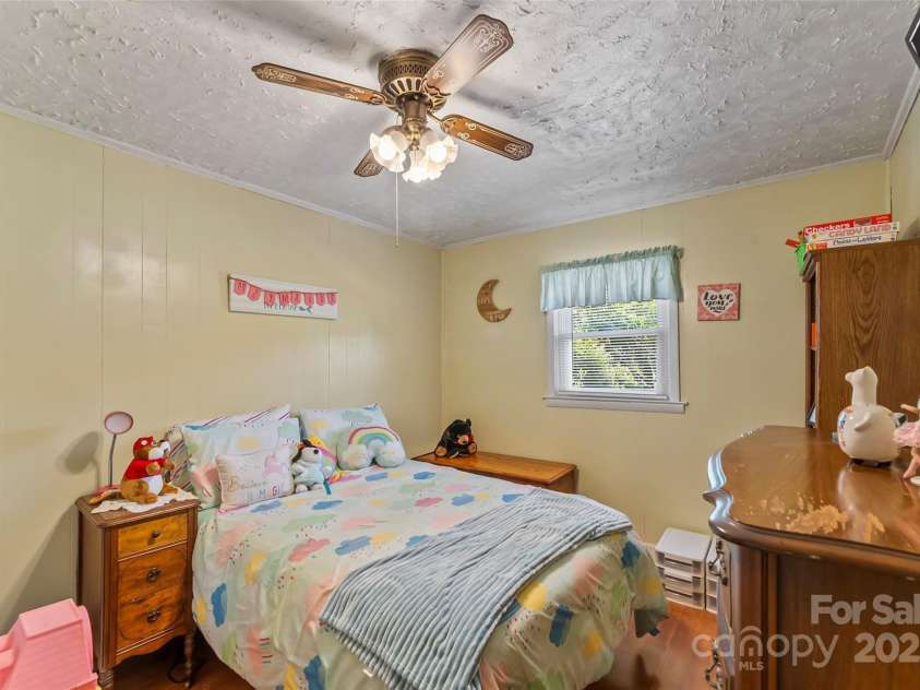 339 Highland Drive, Marion, NC 28752.  MLS# CAR4278072, YatesRealty ID 34591. 