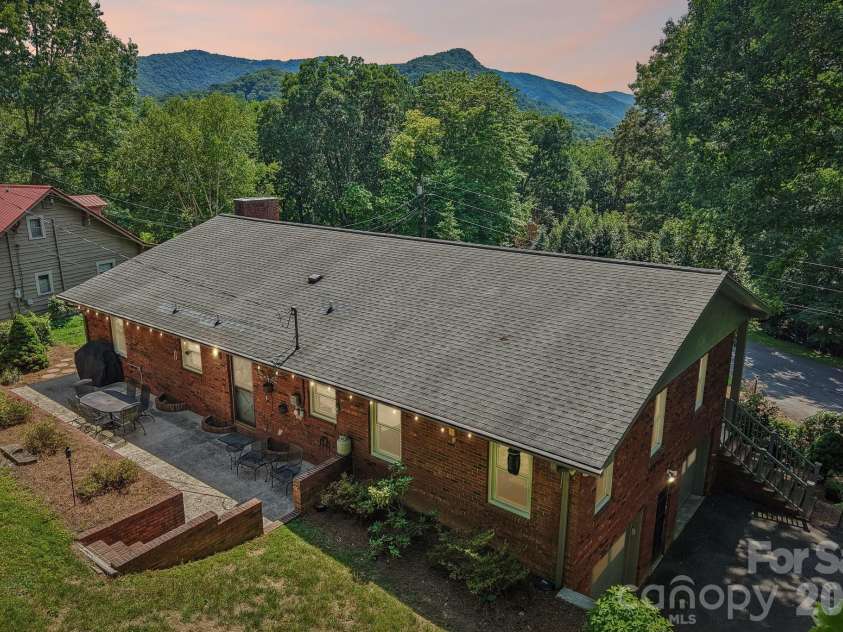 57 Chateau Place, Waynesville, NC 28786.  MLS# CAR4398098, YatesRealty ID 34591. 