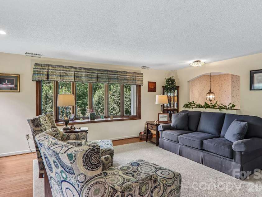 57 Chateau Place, Waynesville, NC 28786.  MLS# CAR4398098, YatesRealty ID 34591. 