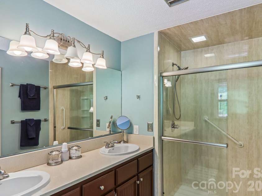 57 Chateau Place, Waynesville, NC 28786.  MLS# CAR4398098, YatesRealty ID 34591. 