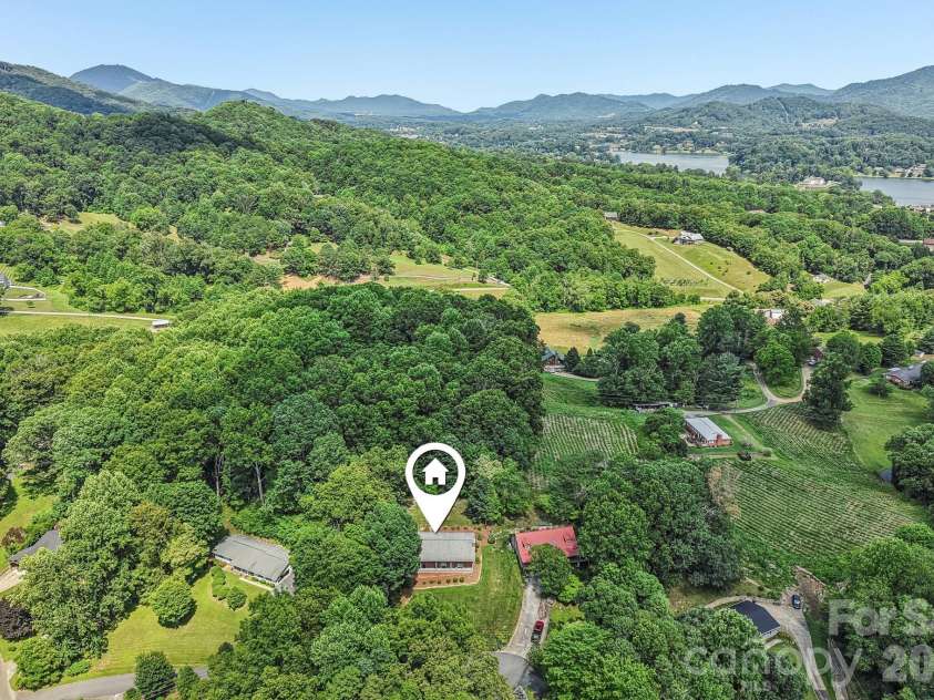 57 Chateau Place, Waynesville, NC 28786.  MLS# CAR4398098, YatesRealty ID 34591. 