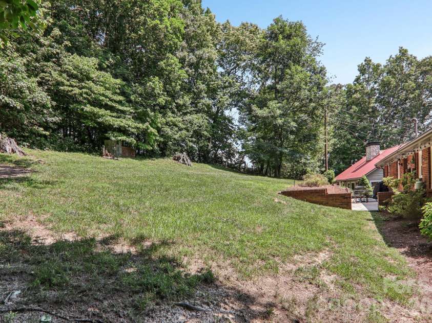 57 Chateau Place, Waynesville, NC 28786.  MLS# CAR4398098, YatesRealty ID 34591. 