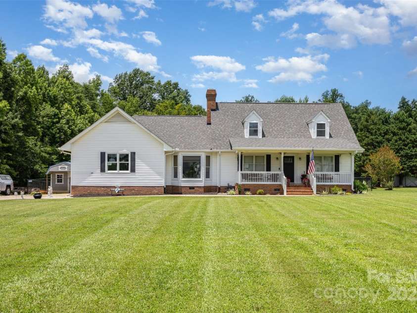 250 Wesley Amaker Road, York, SC 29745.  MLS# CAR4270834, YatesRealty ID 34592. 