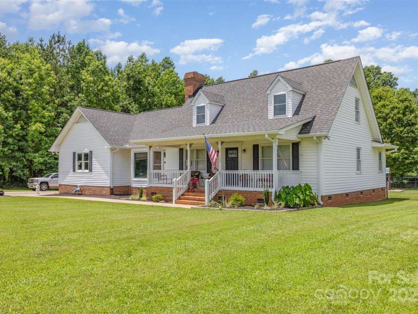 250 Wesley Amaker Road, York, SC 29745.  MLS# CAR4270834, YatesRealty ID 34592. 