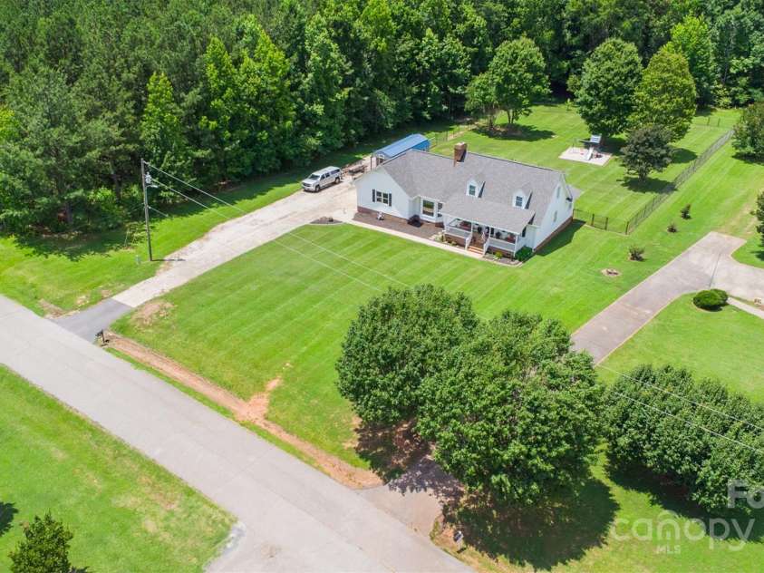 250 Wesley Amaker Road, York, SC 29745.  MLS# CAR4270834, YatesRealty ID 34592. 