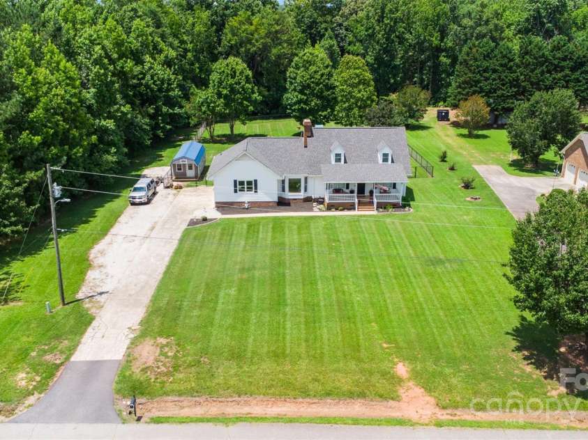 250 Wesley Amaker Road, York, SC 29745.  MLS# CAR4270834, YatesRealty ID 34592. 