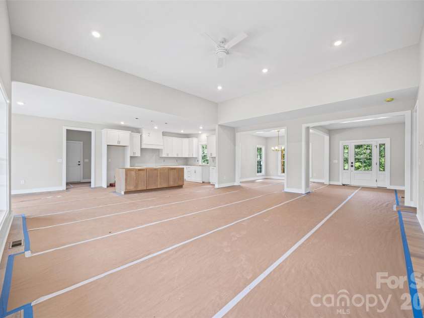 640 Edwards Road, Fort Lawn, SC 29714.  MLS# CAR4398747, YatesRealty ID 34592. Convenient flow into the spacious kitchen.