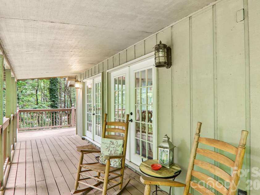 21 Christy Lane, Maggie Valley, NC 28751.  MLS# CAR4397340, YatesRealty ID 34593. 