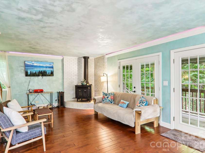 21 Christy Lane, Maggie Valley, NC 28751.  MLS# CAR4397340, YatesRealty ID 34593. 
