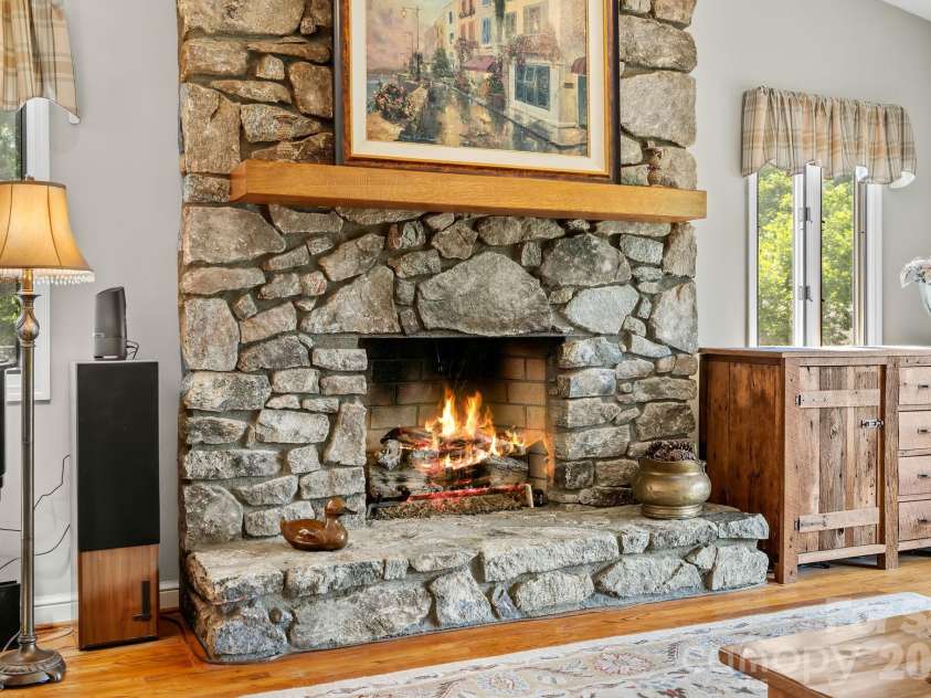 52 Clubside Drive, Asheville, NC 28804.  MLS# CAR4397131, YatesRealty ID 34594. 