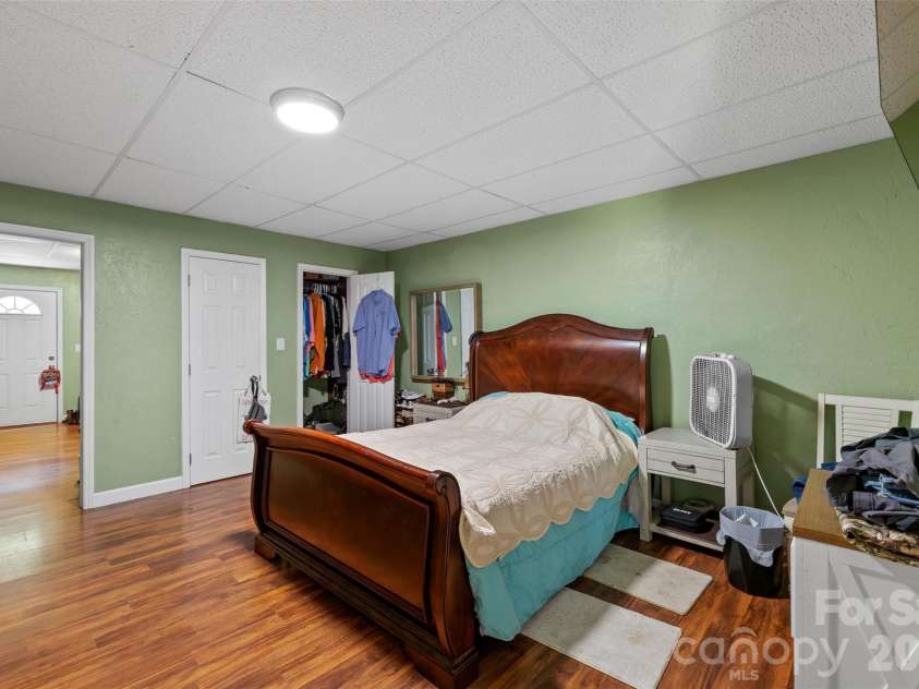 2269 Lee Roy Lane, Lenoir, NC 28645.  MLS# CAR4393336, YatesRealty ID 34595. ADU Bedroom 1