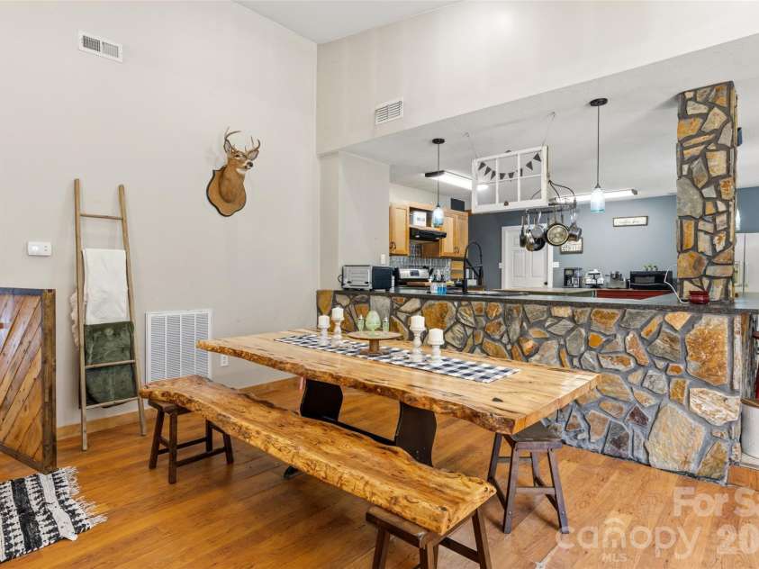 2269 Lee Roy Lane, Lenoir, NC 28645.  MLS# CAR4393336, YatesRealty ID 34595. Dining Room