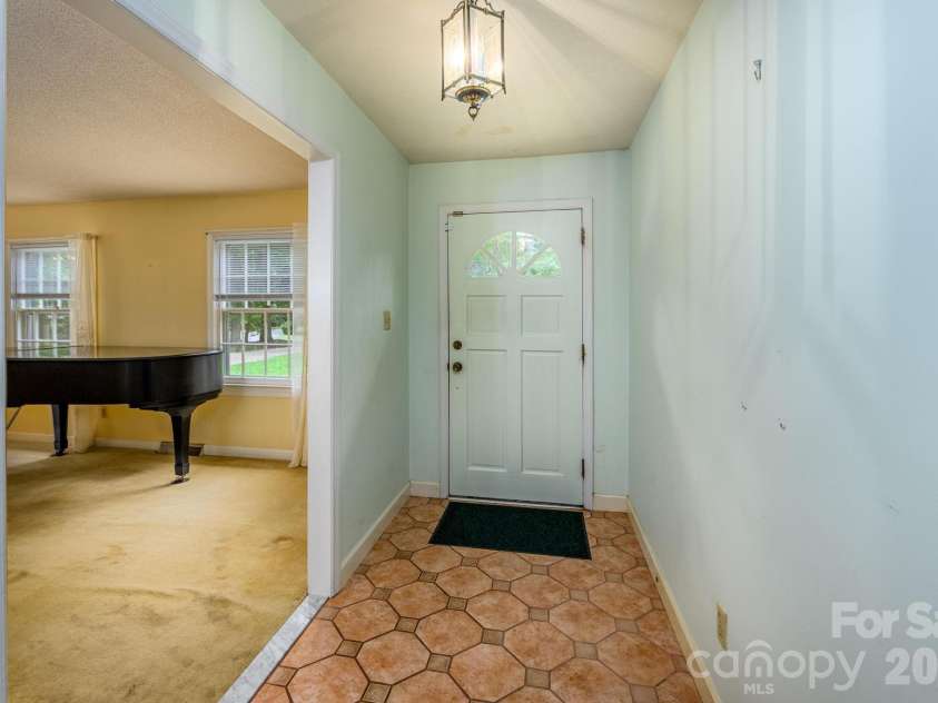 236 Heritage Place, Mooresville, NC 28115.  MLS# CAR4393335, YatesRealty ID 34596. 