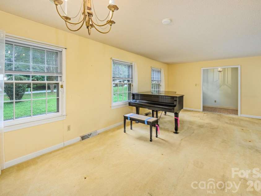 236 Heritage Place, Mooresville, NC 28115.  MLS# CAR4393335, YatesRealty ID 34596. 